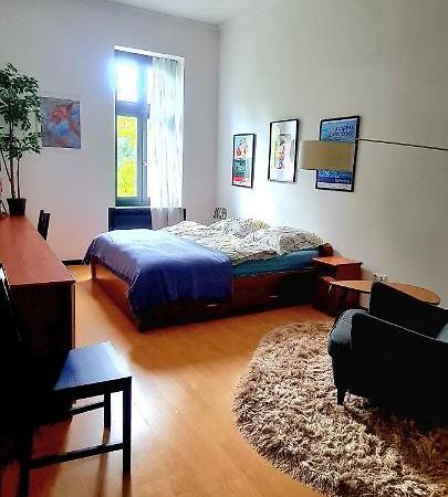 City Center Apartment Sopron Exteriör bild